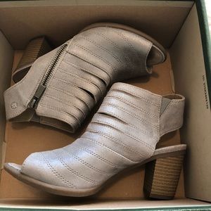 Joseph Seidel Open Toe Bootie Size 36